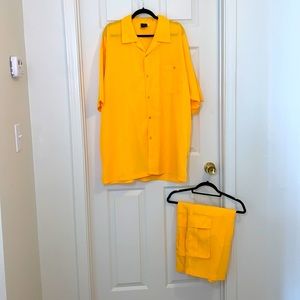 Gucci button up short sleeve shirt with matching shorts